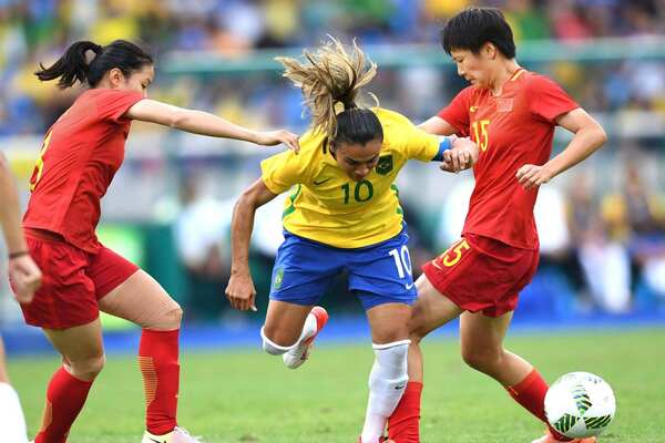 中国女足不敌巴西，热身赛结束以0-3告终